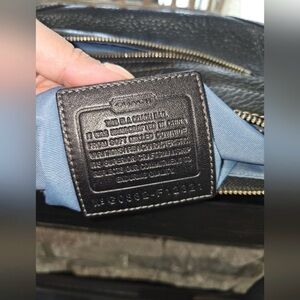 Coach Black Pebbled Leather Purse G0882-F12321.